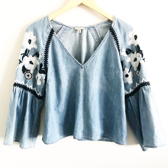 Urban Outfitters Tops - Urban Outfitters Chambray Embroidered Blouse